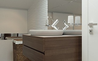 Интерьер ванной комнаты на мансардном этаже